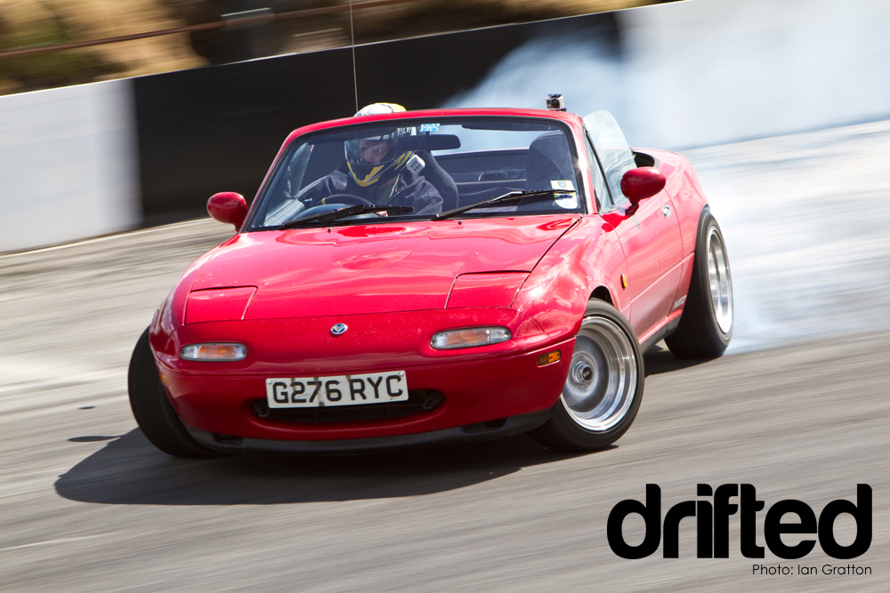 Cowpatmatt was a first timer up at Buxton in this little 16 Mazda MX5
