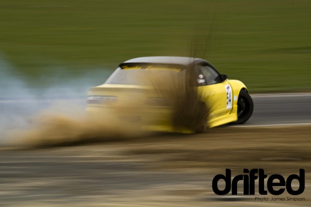 Greg Gush Nissan Onevia dirt dropping