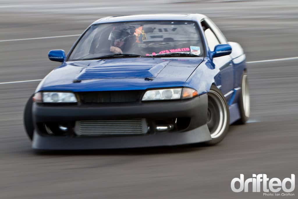 Blue R32 Drifting R32 Skyline drift