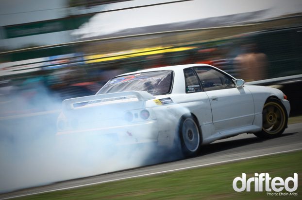 Lucas R32 Skyline