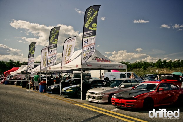 Team Speedindustries in at the racetrack "Anneau du Rhin"