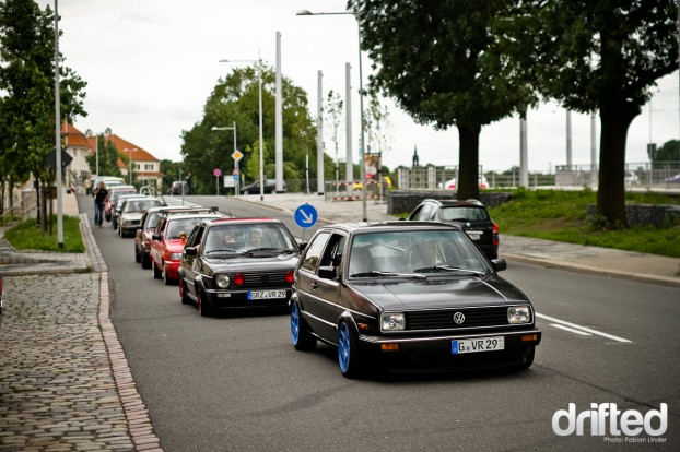 At midday the invited cars arrived, like this VW club