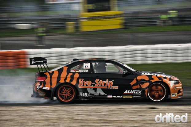 Team Live-Strip driver Alexander Gräff first had his troubles with the track, but after some rounds, his E92 M3 felt comfortable