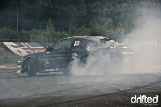 From the beginning to the finish line, the 1JZ S14 went sideways