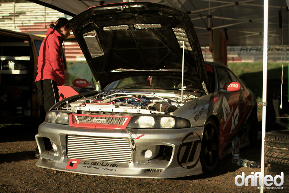 Almost to perfect for drifting: the czech kr-driftteam brought a nice R33 with a 600hp RB26