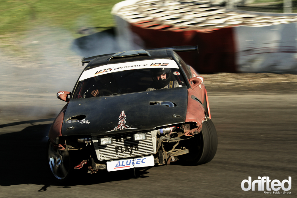 Rat rod? This danish R32 was painted flat brown and had some nice pinstripings al over the car