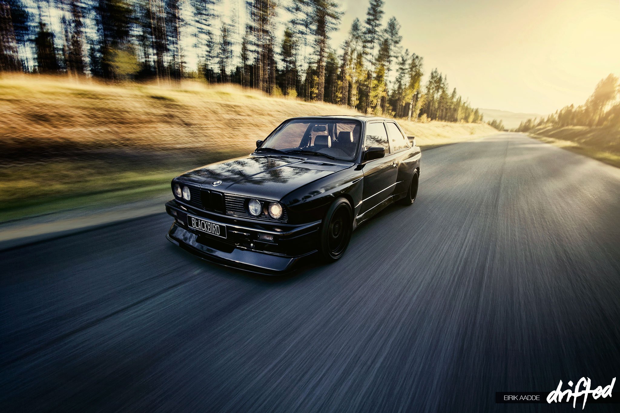 Feature Stians E30 M3 Blackbird