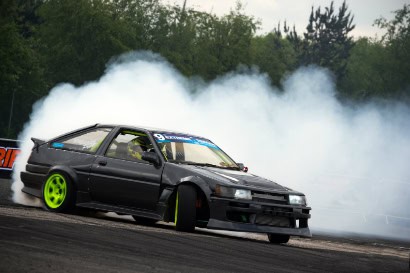 Chasing Smoke: The Extreme Torque Show 2014 – Nissan Factory