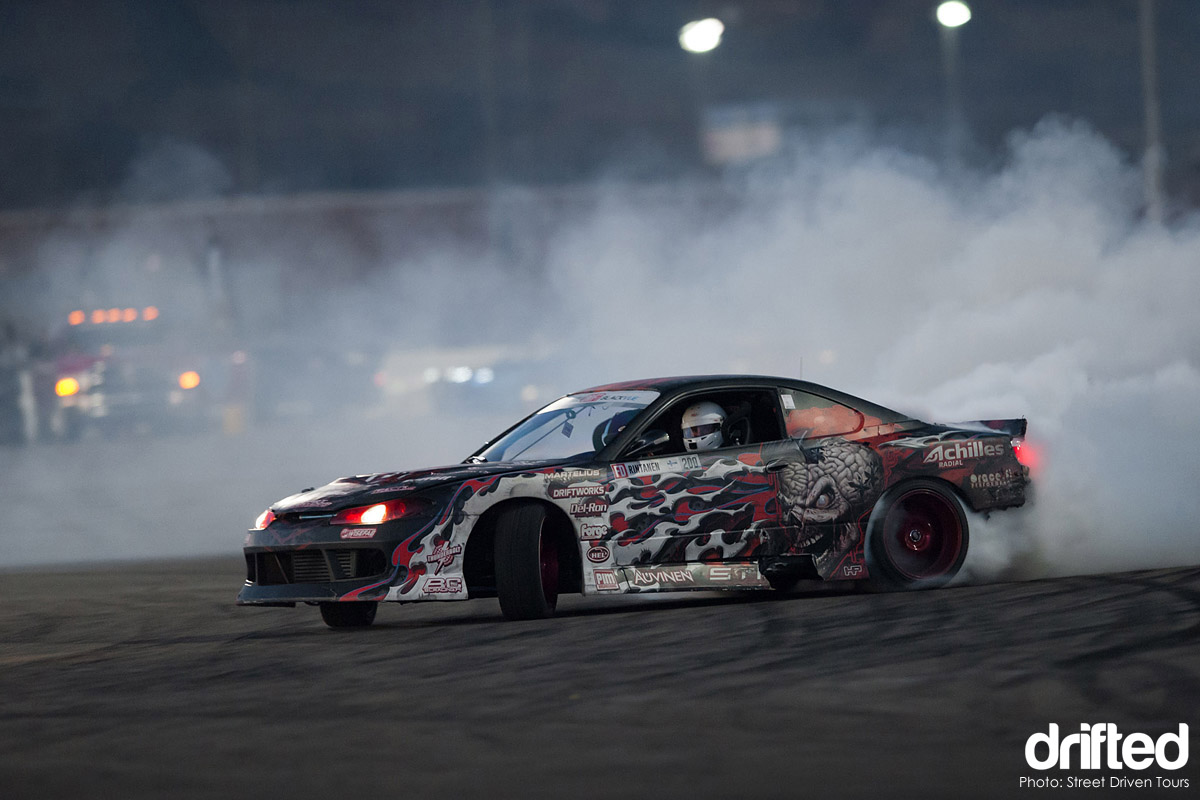nissan silvia s15 drifting