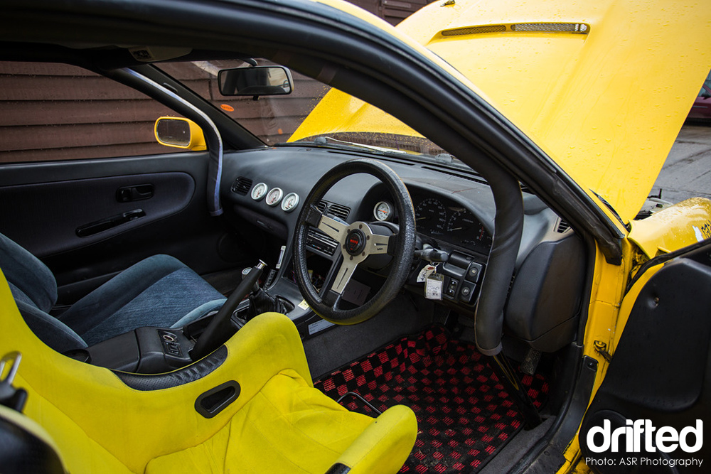 yellow silvia ps13 cockpit