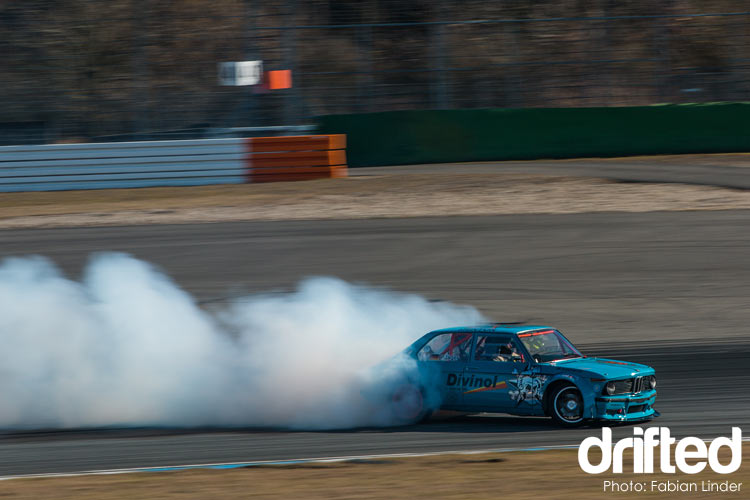 bmw 2002 high speed drift