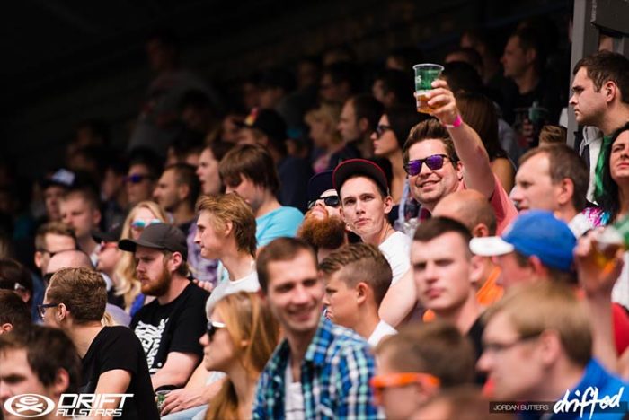 drift crowd