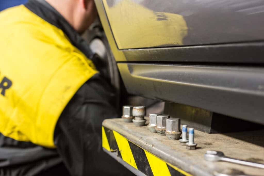 How to Choose a Ratchet and Sockets for Car Maintenance - Image How to Choose a Ratchet and Sockets for Car Maintenance - Image 2