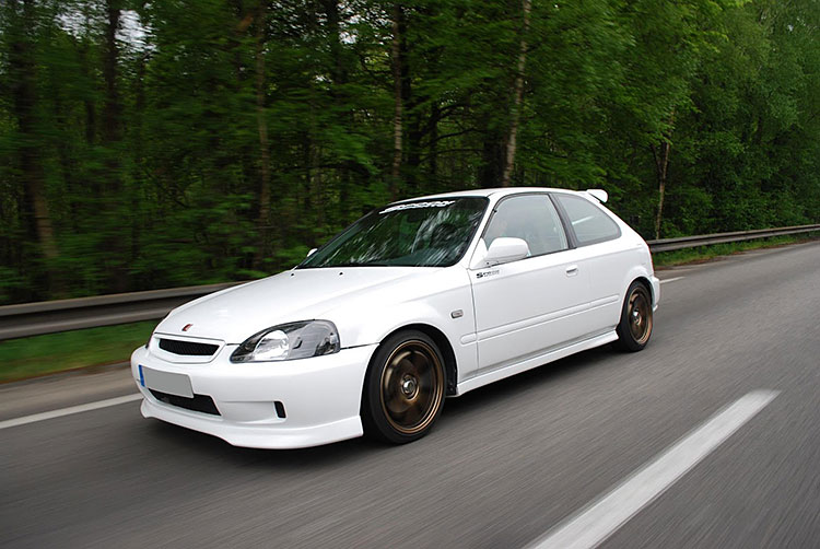 ek9 tyre r