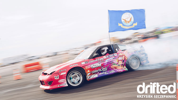 nissan 240sx s13 with flag