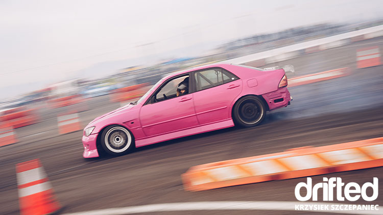 pink is300 drift car