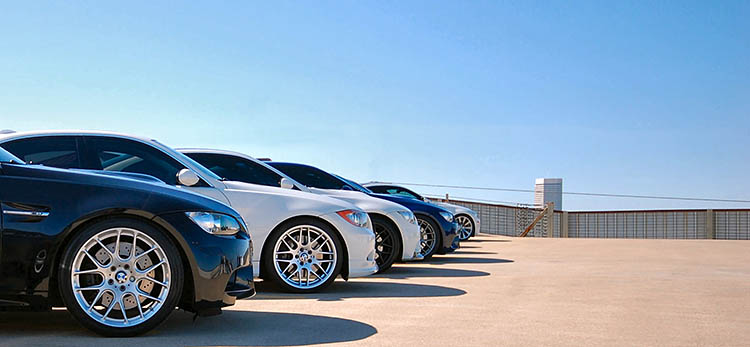 bmw 335i parking lot