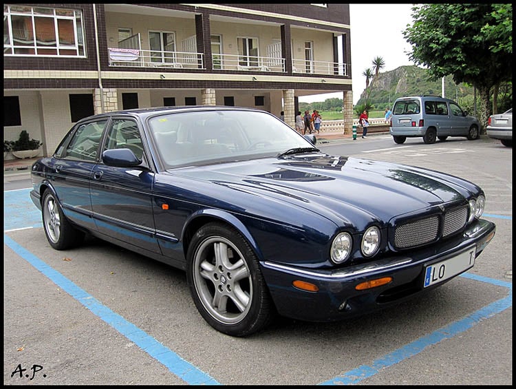 jaguar xjr