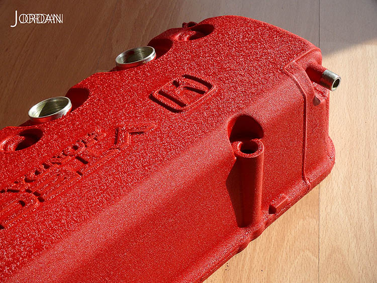 red valve cover