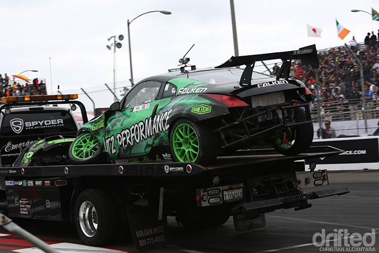 crashed formula drift 350z tow truck