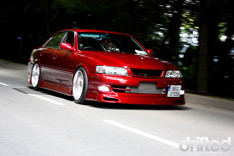 red toyota jzx100 chaser