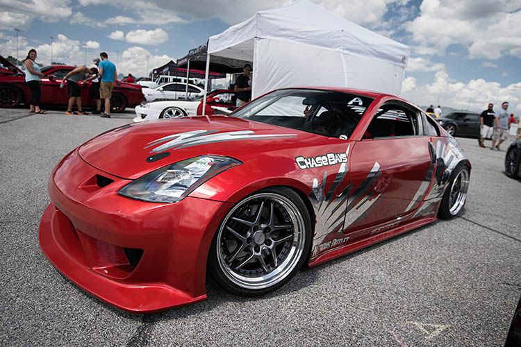 stance low red show nissan