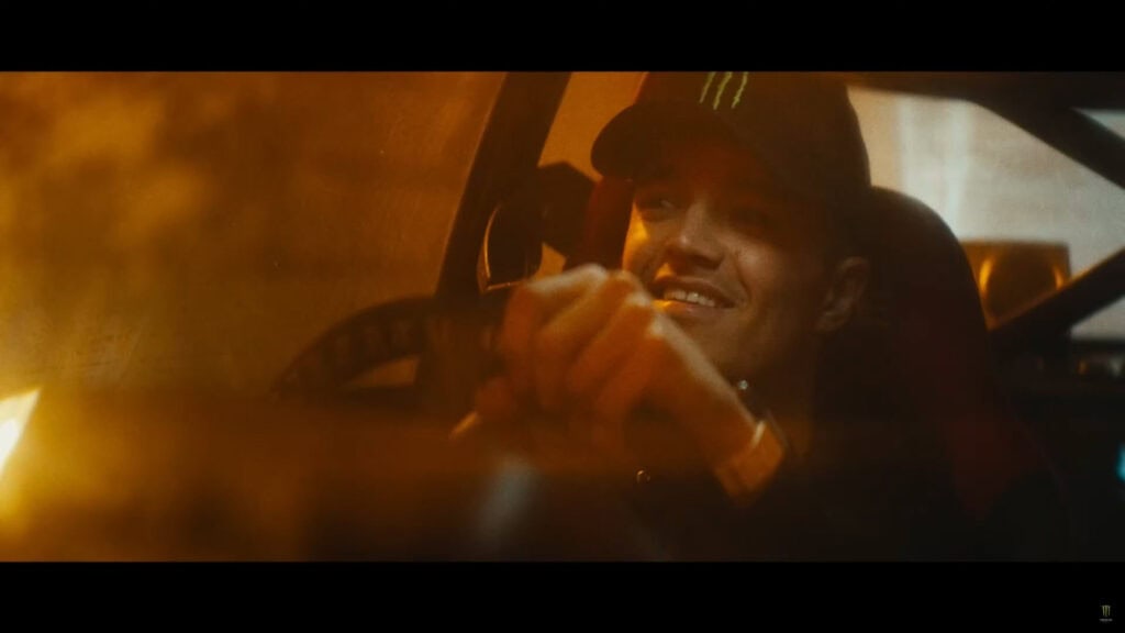 Lando Norris Hits Up Japan's Underground Tuning Scene In His LB-Kaido Works R32 Skyline - Image 8