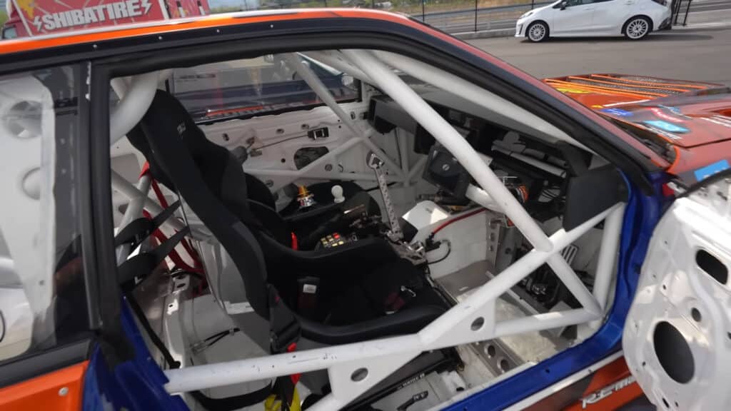 This Crazy Skyline Graveyard Has More R31s Than You Knew Existed - Image 21