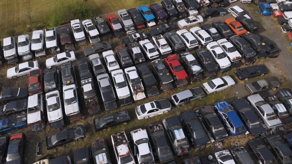 This Crazy Skyline Graveyard Has More R31s Than You Knew Existed - Image 18