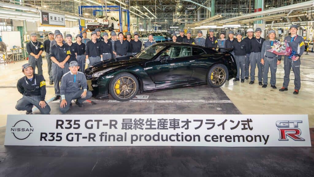 R35 GT-R Production Ends As Nissan Drops A Teaser For What's Coming Next - Image R35 GT-R Production Ends As Nissan Drops A Teaser For What's Coming Next - Image 4
