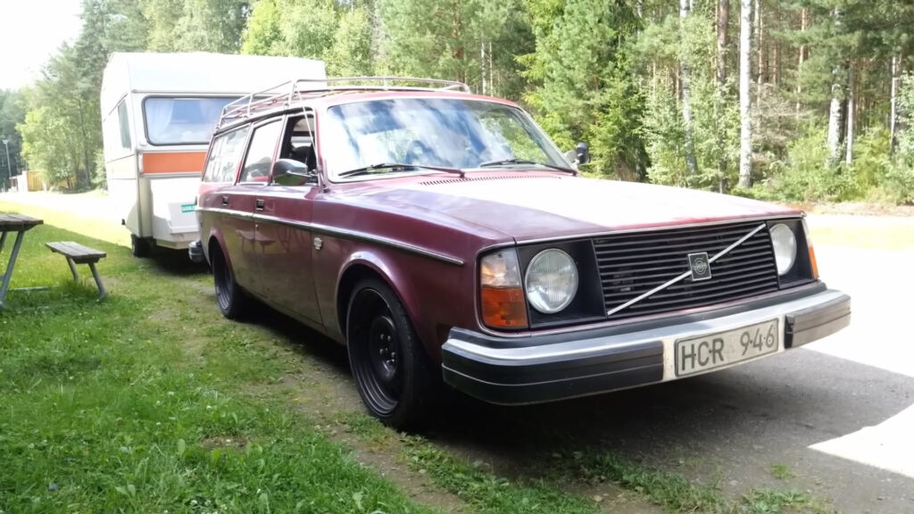 Twenty Bucks Says You Can't Guess The Insane Engine In This Ultimate Sleeper Volvo - Image Twenty Bucks Says You Can't Guess The Insane Engine In This Ultimate Sleeper Volvo - Image 6
